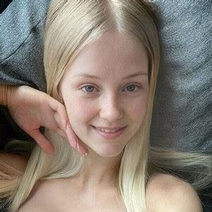 Exploring The World Of Lilyybrown: Insights And More